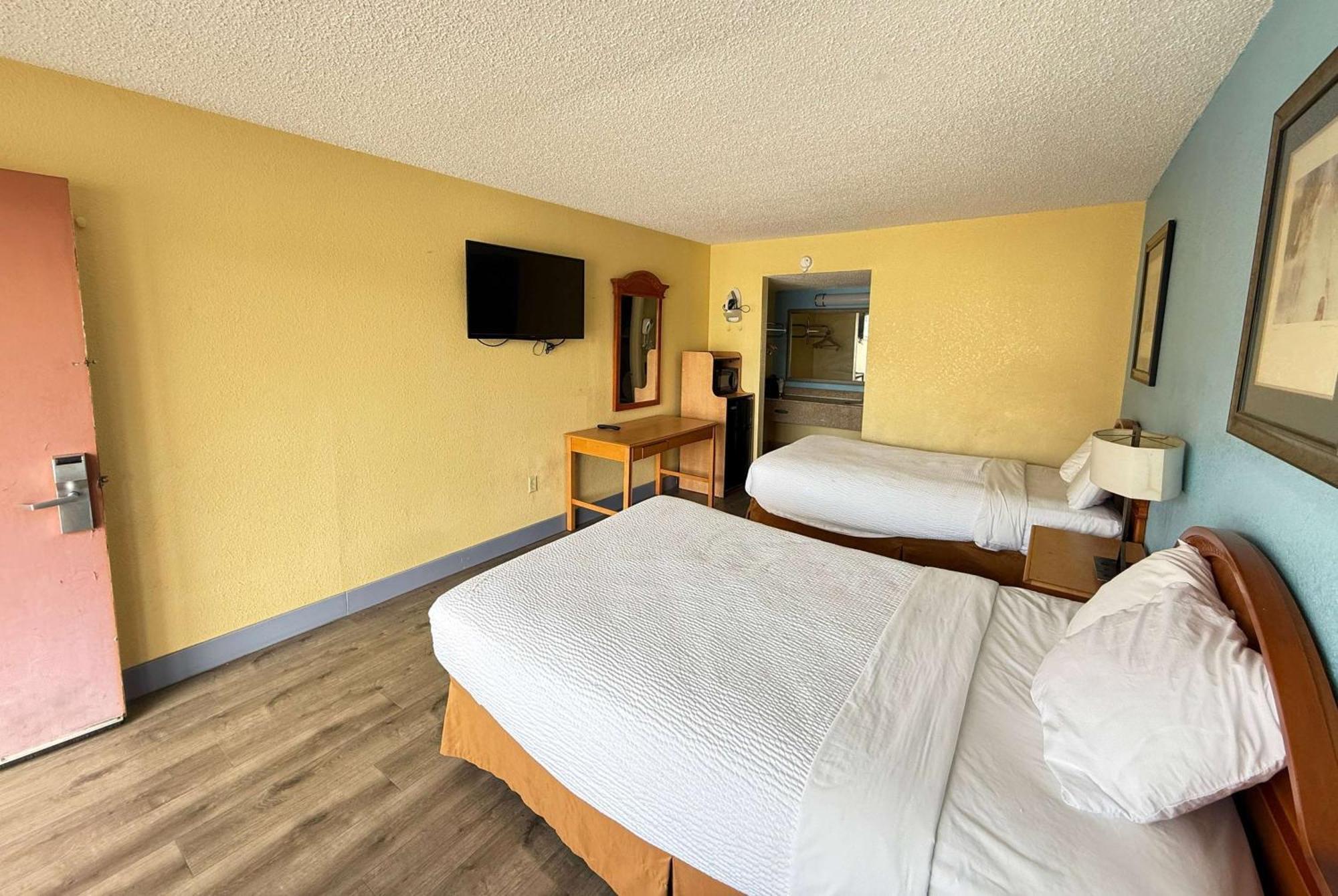 Days Inn By Wyndham Ruther Glen Kings Dominion Area Bagian luar foto