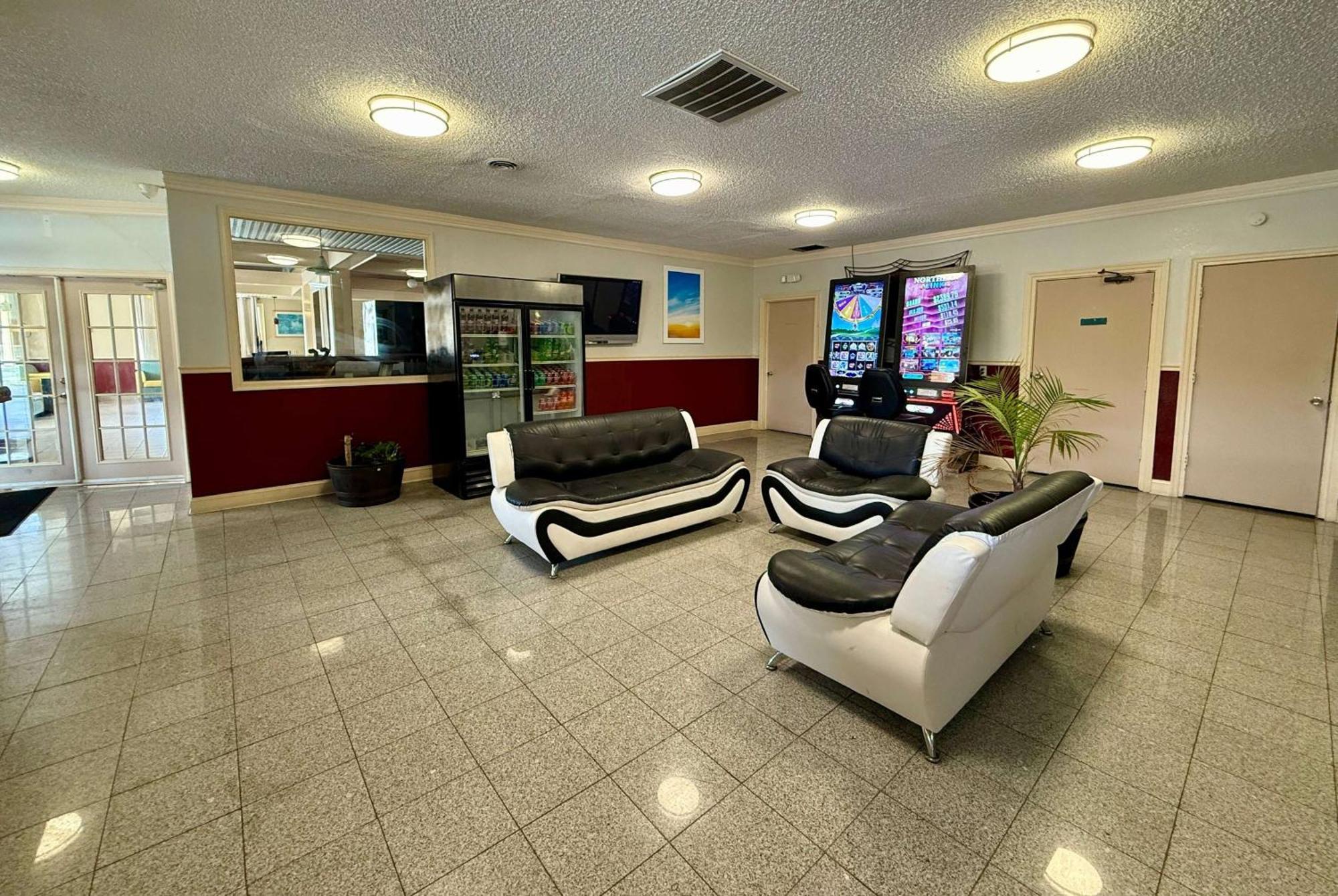 Days Inn By Wyndham Ruther Glen Kings Dominion Area Bagian luar foto